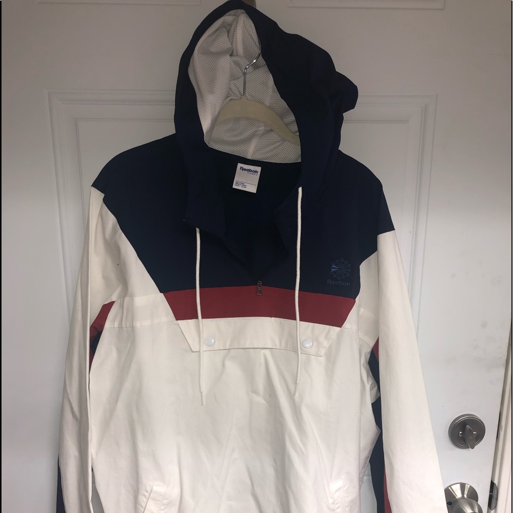 🌫💨REEBOKClassics pullover windbreaker size XL💨